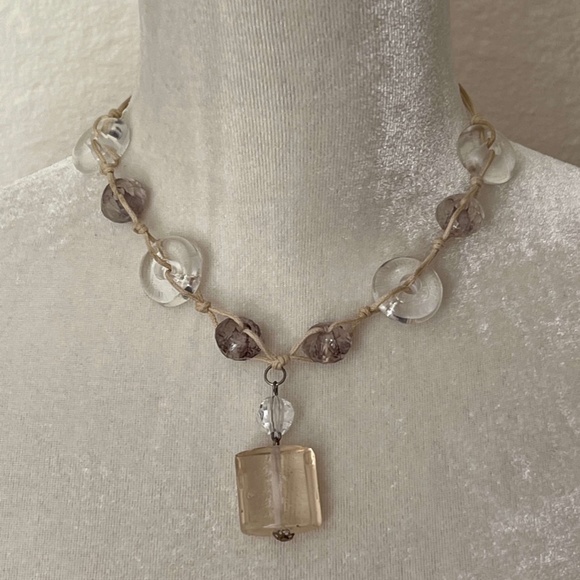 Jewelry - VINTAGE: Plastic / Lucite Bead Necklace
